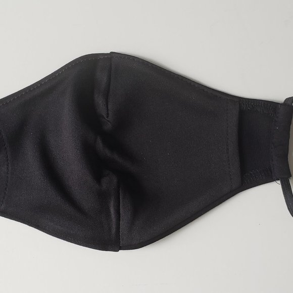 Daisy and Heart Face Mask w/ filter pocket - Picture 3 of 3